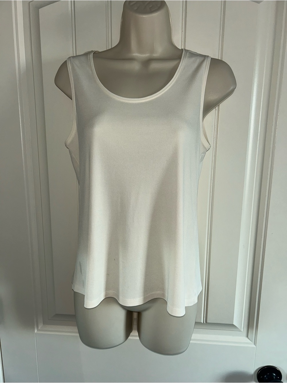 NEW Eileen Fisher Ivory Cream Scoop Neck Tank Top 100% Silk Sz XS